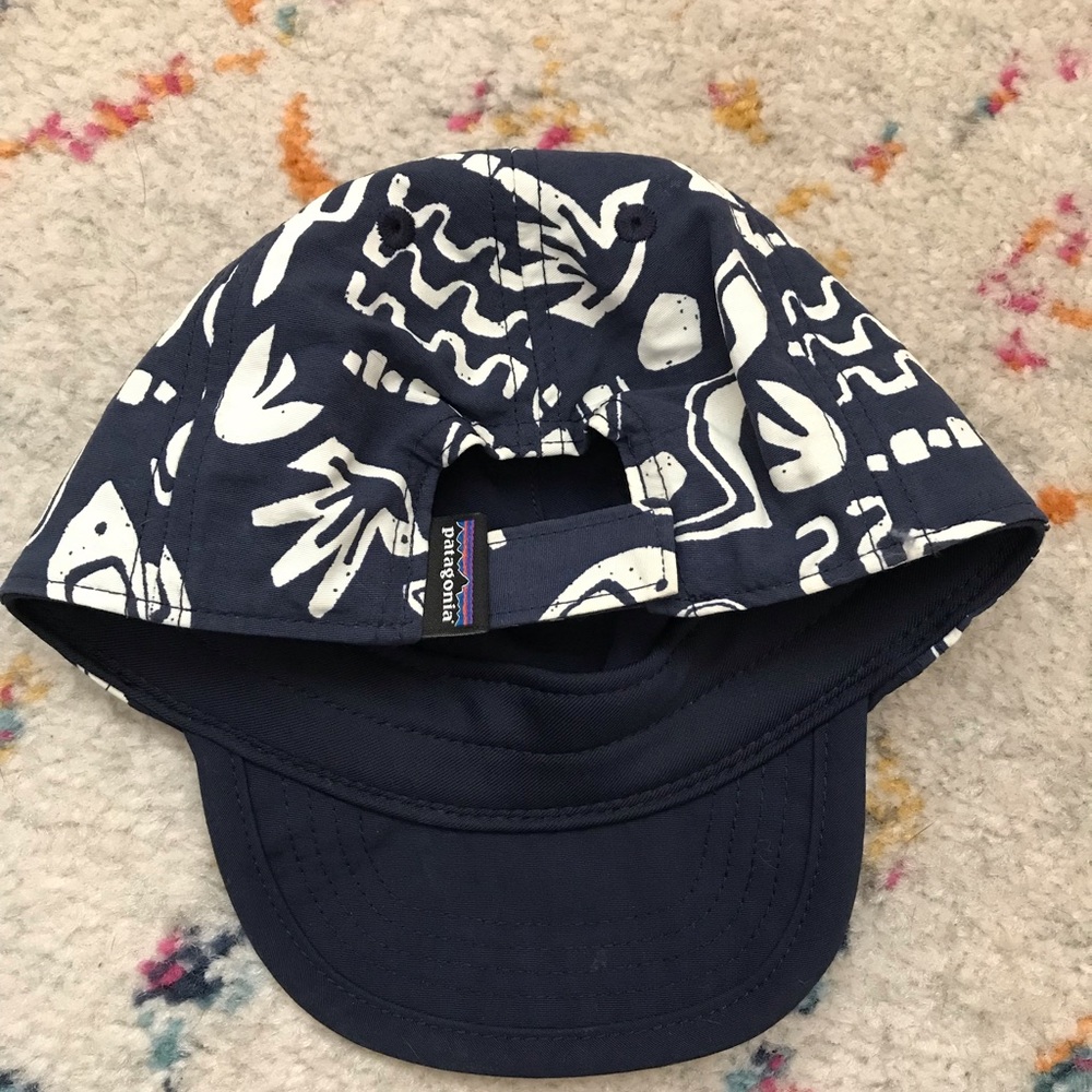 Patagonia baby baggies cap 6-12 month